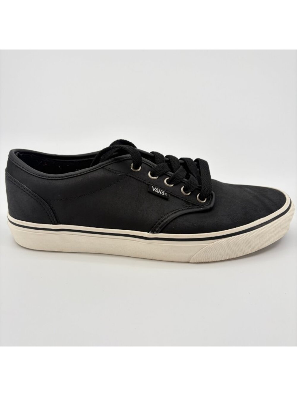 Vans Atwood Low Mens Size 9.5 Black White Athletic Leather Skate Shoes Sneakers